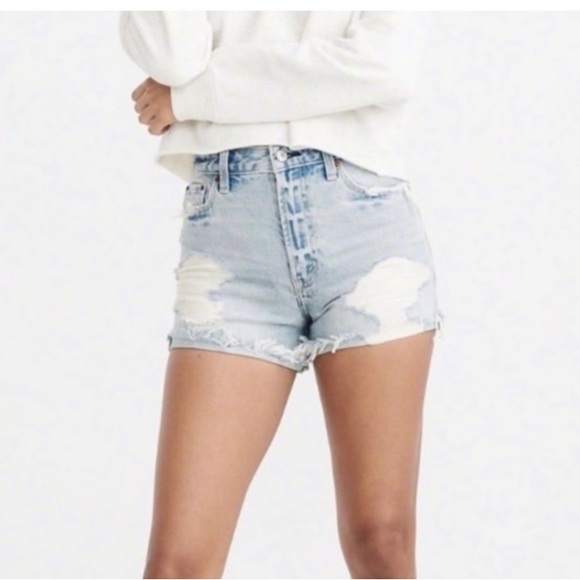 Abercrombie & Fitch Annie High rise light wash distressed denim shorts - size 27 - Picture 2 of 13
